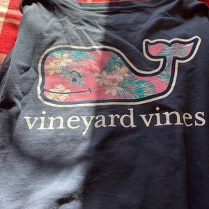 Vineyard Vines Navy men’s Whale Graphic Tee
